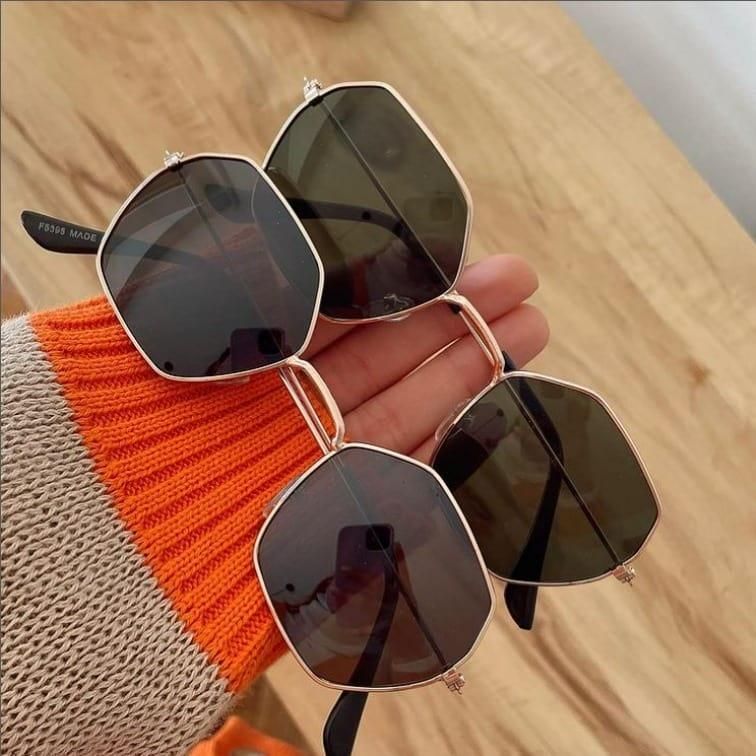 Octagon Round Black Sunglasses For Men & Women